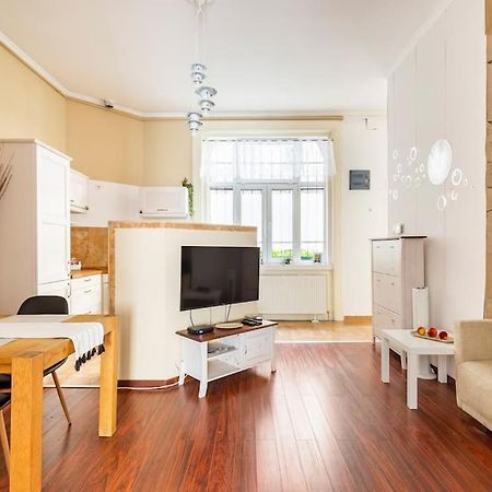 Annicku'S Stylish Budapest Apartment Budapeste Exterior foto